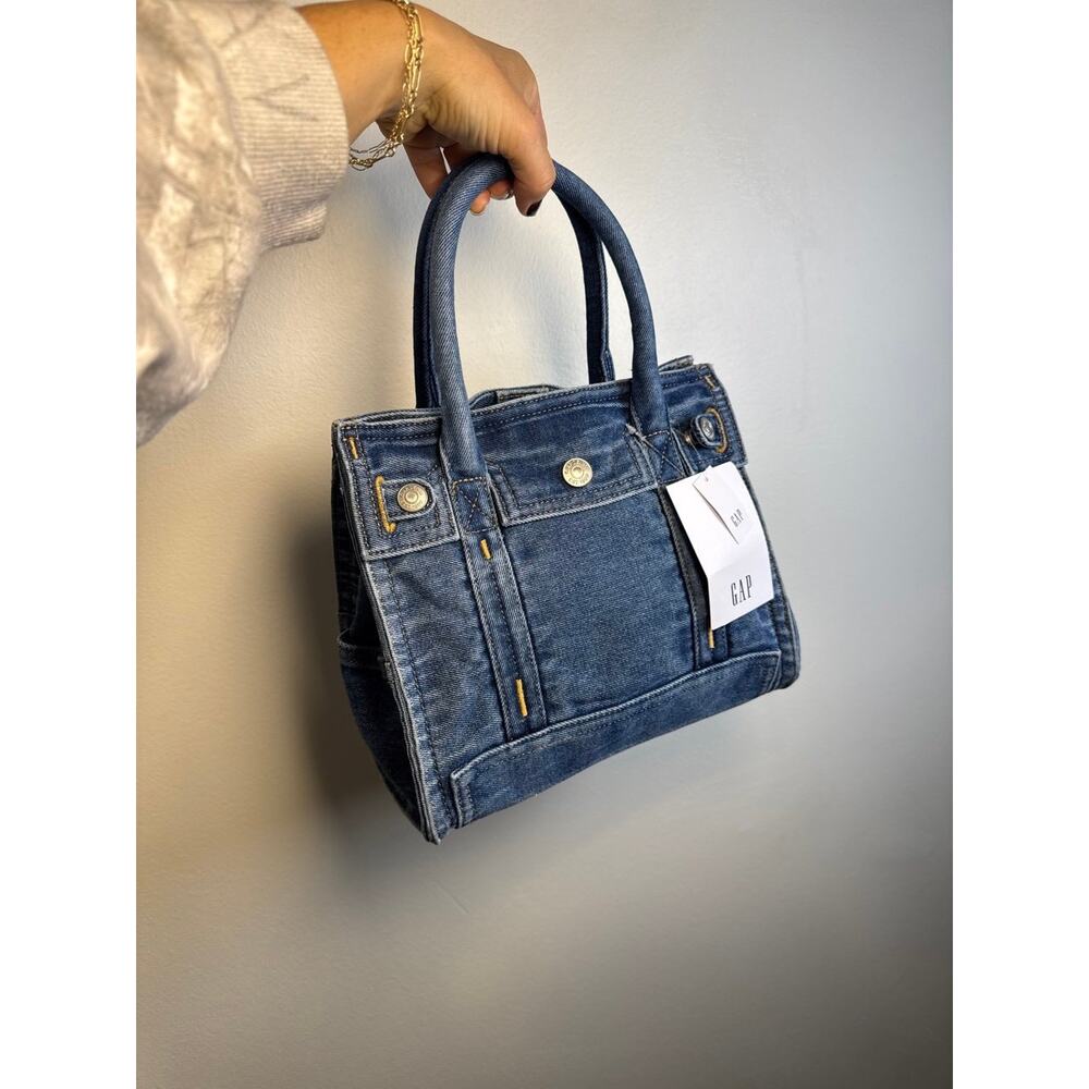 GAP Small Denim Five Pocket Tote  Bag w/ Crossbody Strap- Medium Wash - NWT - Picture 3 of 11